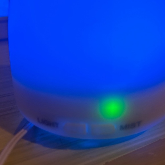 Essential Oil Diffuser - Picture 12 of 12